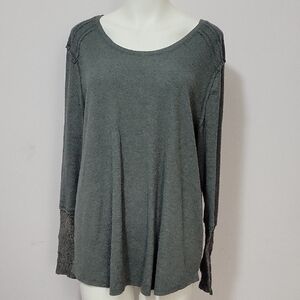 Women's Gray Long Sleeve Top